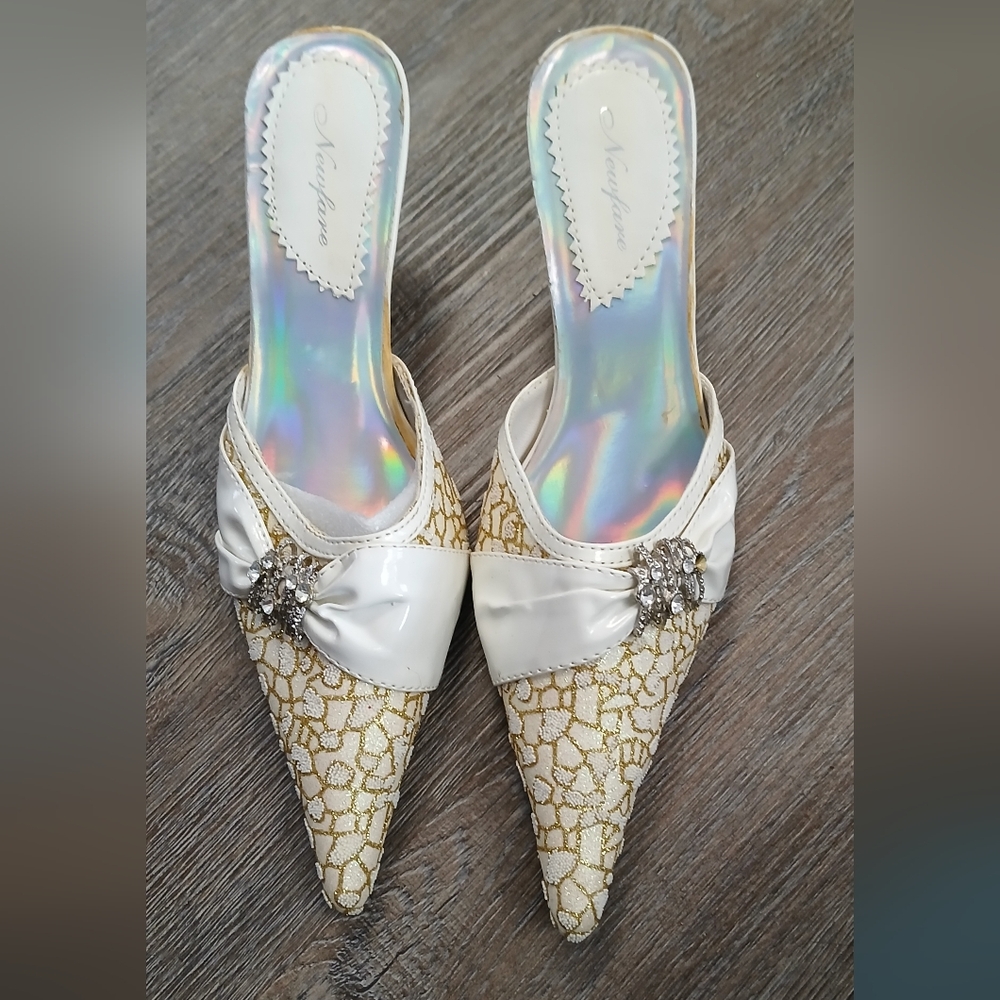 White and Gold Heels with Vintage-Inspired Design